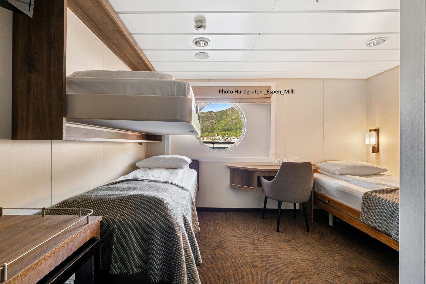 Hurtigrutenschiff mit rollstuhlgerechter Kabine Hurtigruten barrierefreie Kabine